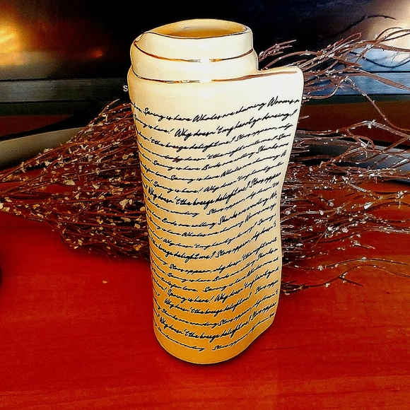 Letter shape single flower vase - Picture 3 of 4